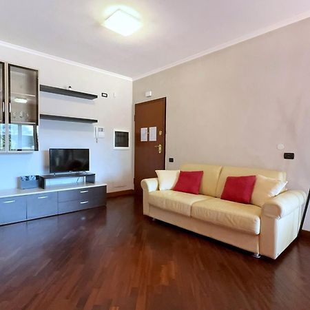 Sun Nest Apartment - Terrace & Garage Fiumicino Esterno foto