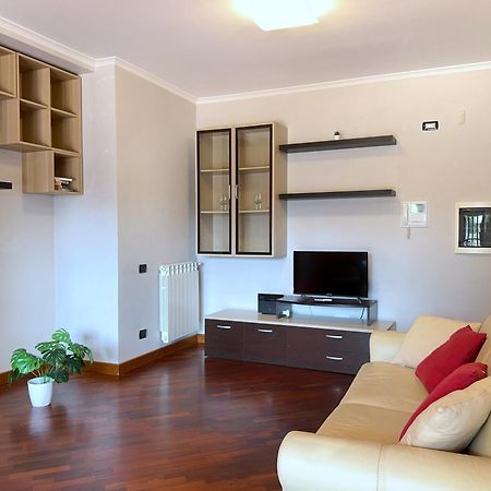 Sun Nest Apartment - Terrace & Garage Fiumicino Esterno foto