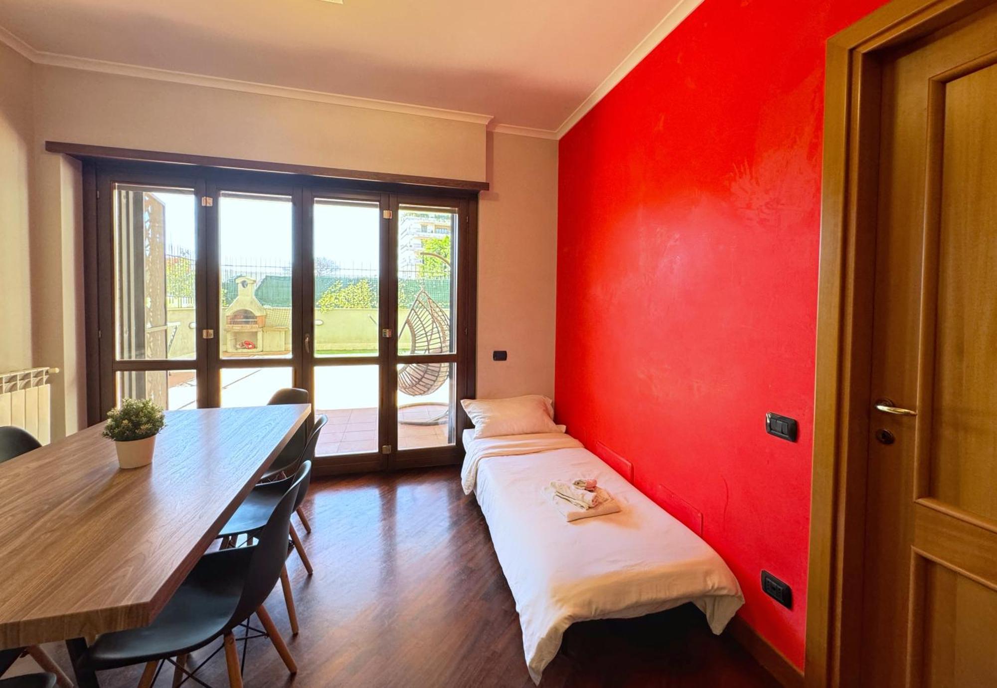 Sun Nest Apartment - Terrace & Garage Fiumicino Esterno foto